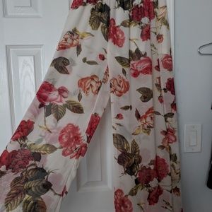 Flowery flowy pants